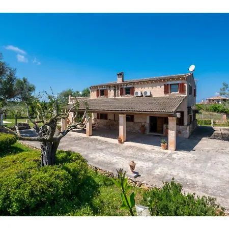 Holiday home Sont Ulari Gran By Interhome *